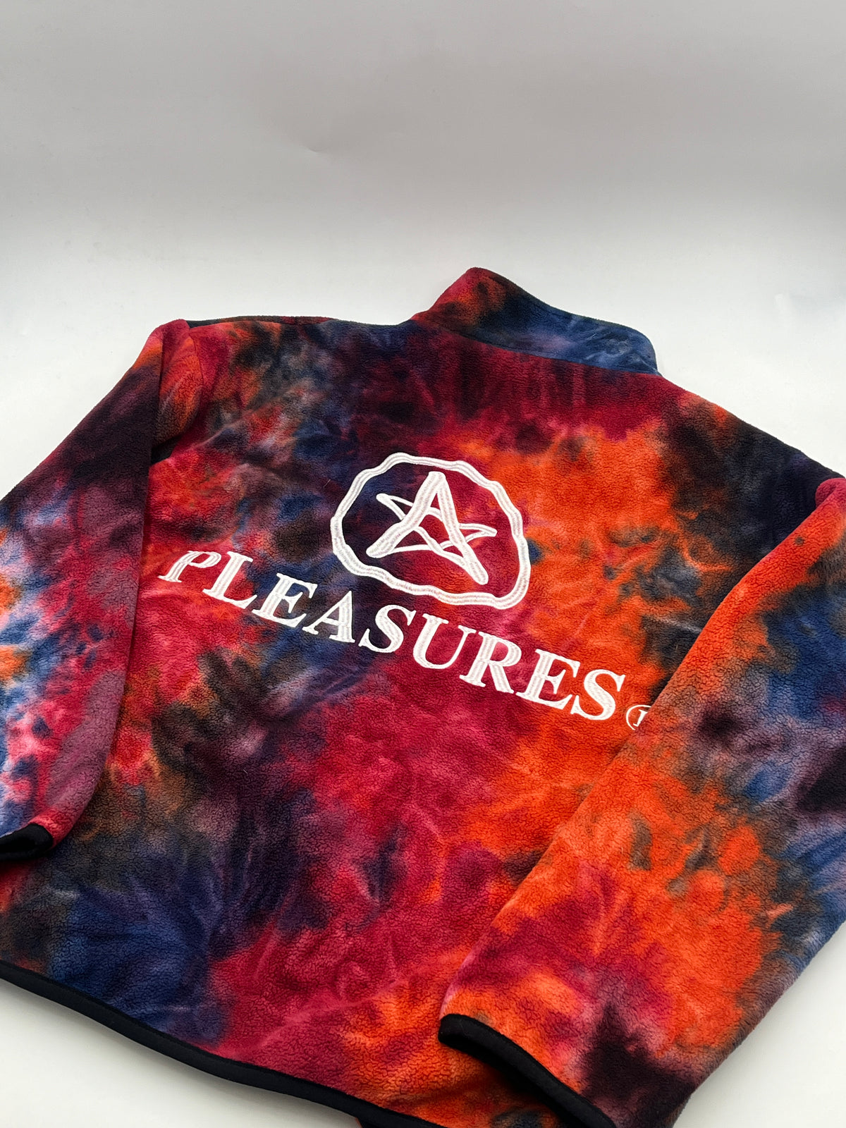 Pleasures Fleece Pullover